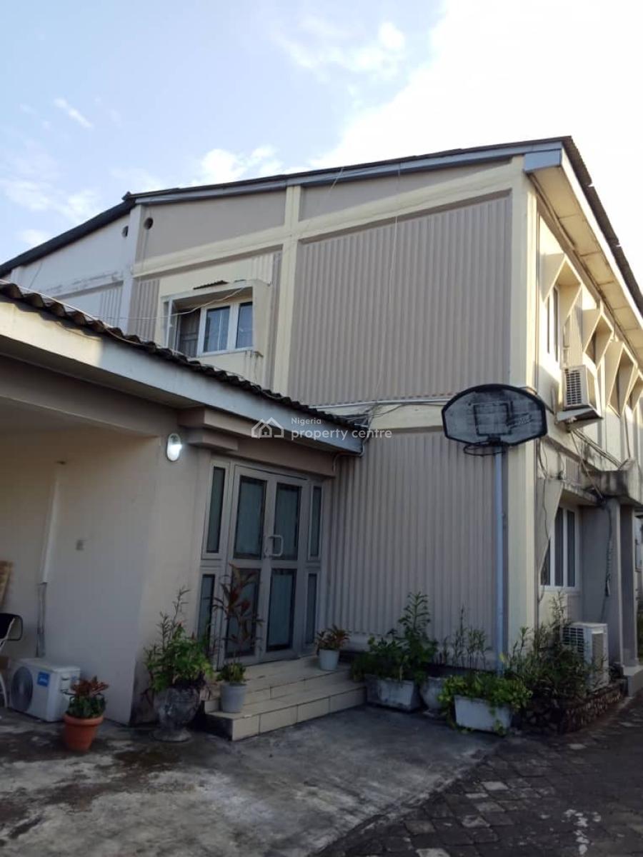 Well Maintained 4 Bedroom Wing of Duplex with a Room Bq, Dolphin Estate Ikoyi, Ikoyi, Lagos, House for Sale