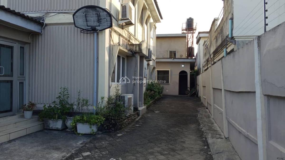 Well Maintained 4 Bedroom Wing of Duplex with a Room Bq, Dolphin Estate Ikoyi, Ikoyi, Lagos, House for Sale