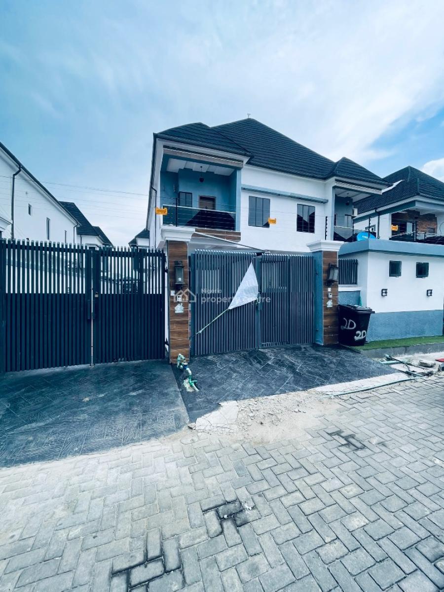 Spacious 4 Bedrooms Semi Detached Duplex with Bq, Chevron-gated Estate, Lekki Phase 2, Lekki, Lagos, Semi-detached Duplex for Rent