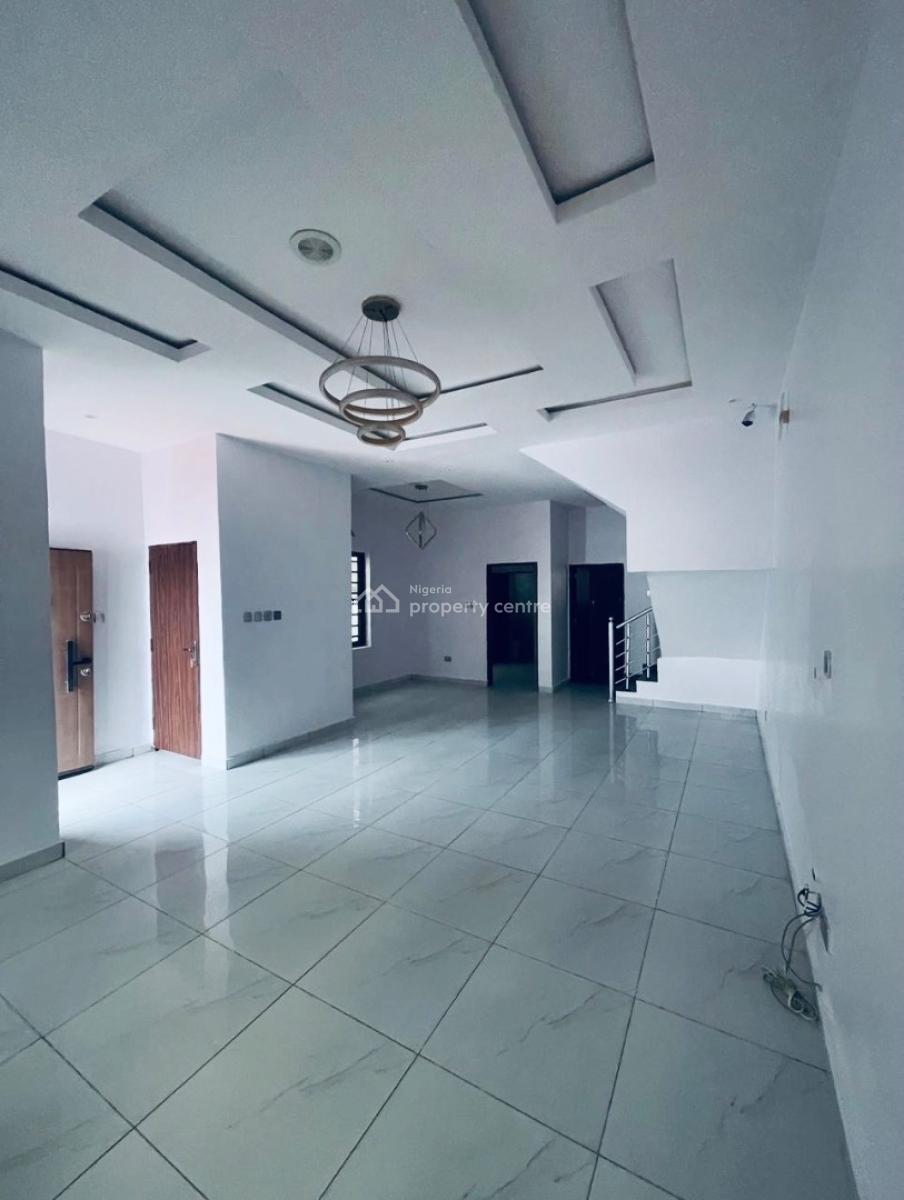 Spacious 4 Bedrooms Semi Detached Duplex with Bq, Chevron-gated Estate, Lekki Phase 2, Lekki, Lagos, Semi-detached Duplex for Rent