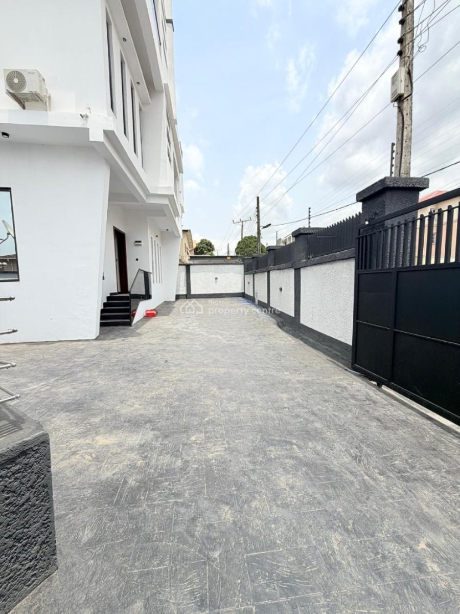 Magnificently Built 5 Bedroom Fully Detached Duplex with a Room Bq, Gra Phase 2, Magodo, Lagos, Detached Duplex for Sale