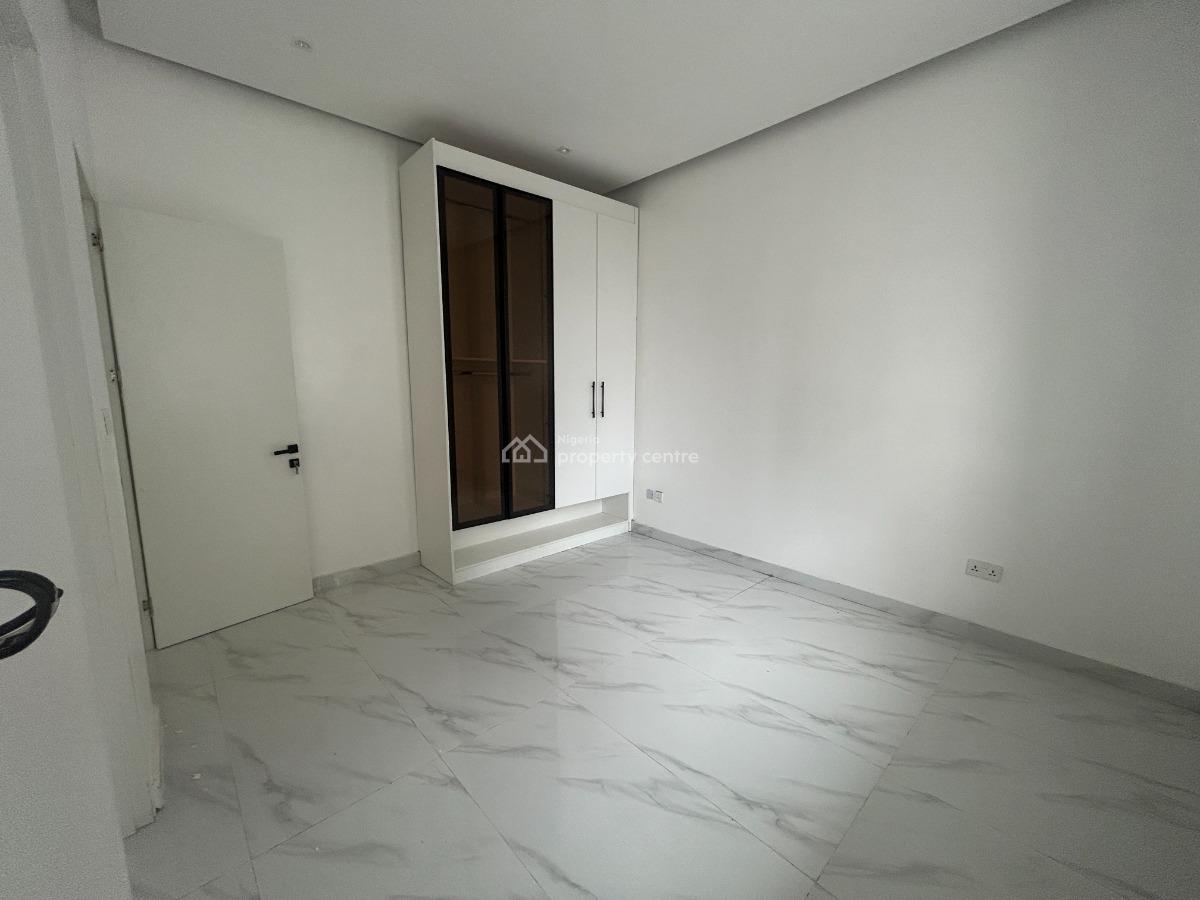 Luxury 2 Bedroom Apartment, Lekki Phase 1, Lekki, Lagos, Flat / Apartment for Sale