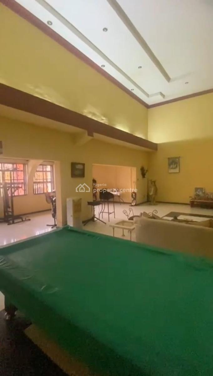 Commercial Building Self Compound with Open Ground Floor Space, Off Ajose Adeogun By Zenith Bank, Victoria Island (vi), Lagos, Detached Duplex for Rent
