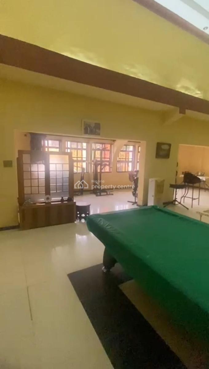 Commercial Building Self Compound with Open Ground Floor Space, Off Ajose Adeogun By Zenith Bank, Victoria Island (vi), Lagos, Detached Duplex for Rent