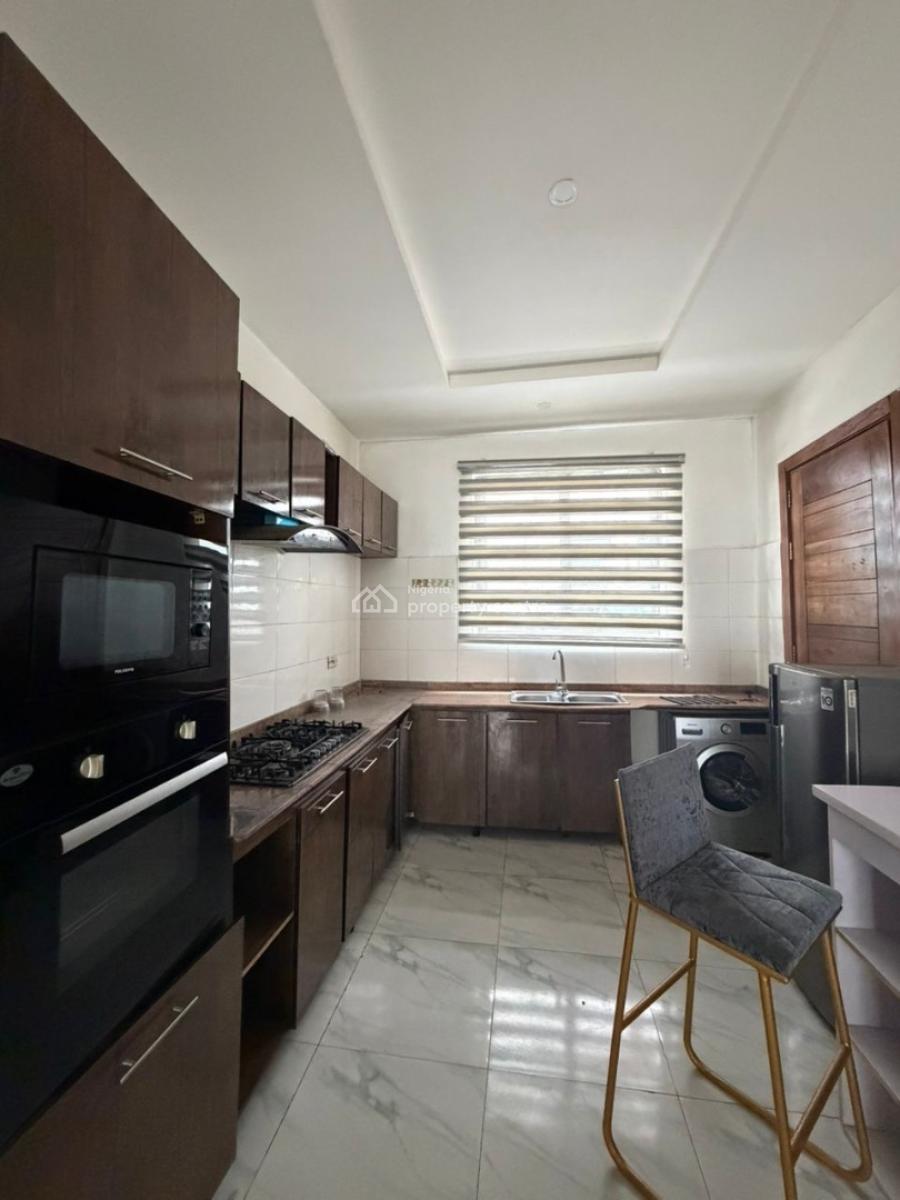 Well Built 2 Bedroom Apartment, Lekki, Lagos, Flat / Apartment for Rent