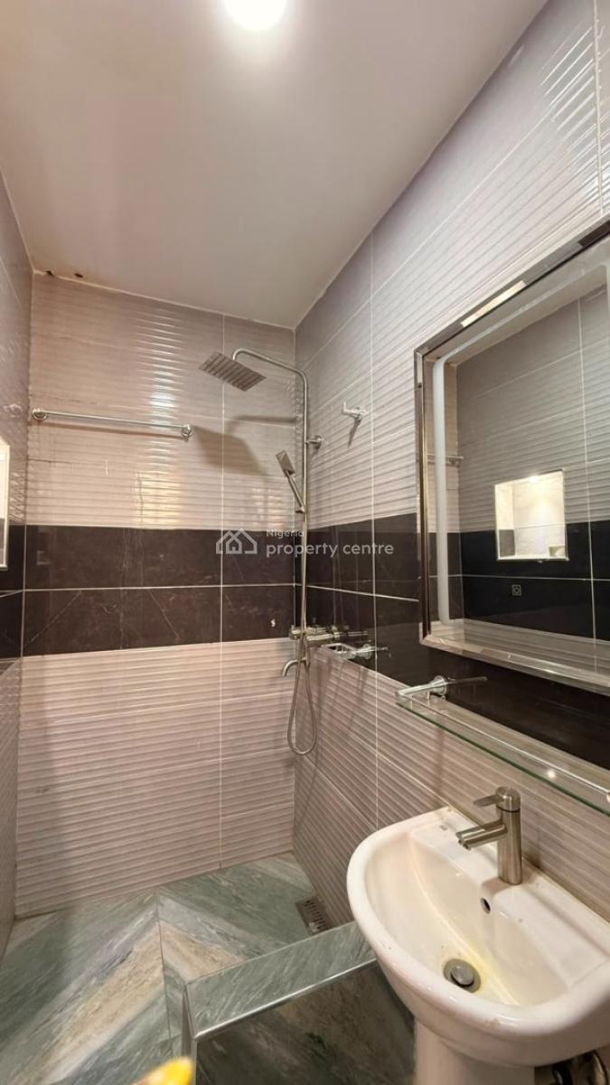 Standard 3 Bedrooms Apartment, Brains and Hammers Estate, Garki, Abuja, Flat / Apartment for Sale