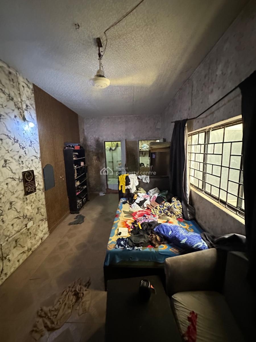 a Room Self Contain Apartment in a Decent Neighborhood, Around Charlie Boy 6th Avenue, Gwarinpa, Abuja, Self Contain (single Rooms) for Rent