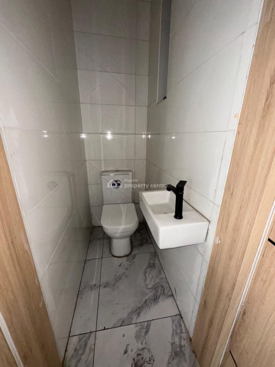 Specious Service 2 Bedroom Flat with Pool, Ilasan Ikate Lekki, Lekki, Lagos, Flat / Apartment for Rent
