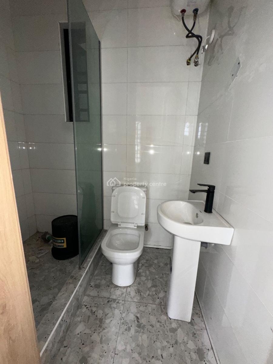 Specious Service 2 Bedroom Flat with Pool, Ilasan Ikate Lekki, Lekki, Lagos, Flat / Apartment for Rent
