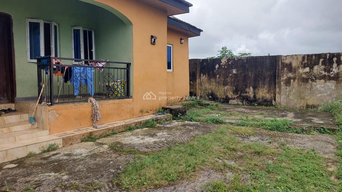 a Hectare of Land, 4 Flats of 2 Bedrooms Each and 2 One Room Self Cont, Rd 7, Adedoyin Avenue,itunoloja,poka, Epe, Lagos, Residential Land for Sale