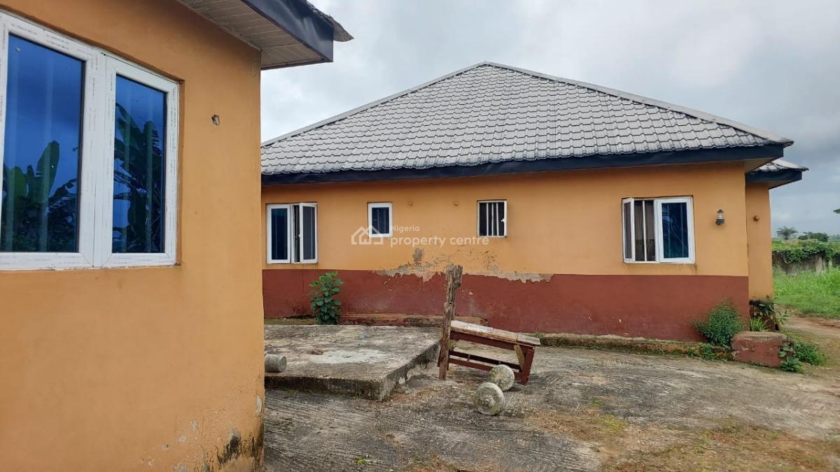 a Hectare of Land, 4 Flats of 2 Bedrooms Each and 2 One Room Self Cont, Rd 7, Adedoyin Avenue,itunoloja,poka, Epe, Lagos, Residential Land for Sale