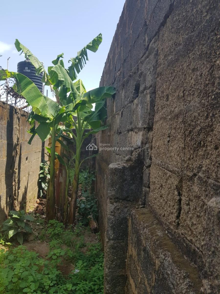 Land with Structure  Bungalow Measuring 950sqm Available at Agbowa, Itun, Agbowa, Ikorodu, Lagos, Detached Duplex for Sale