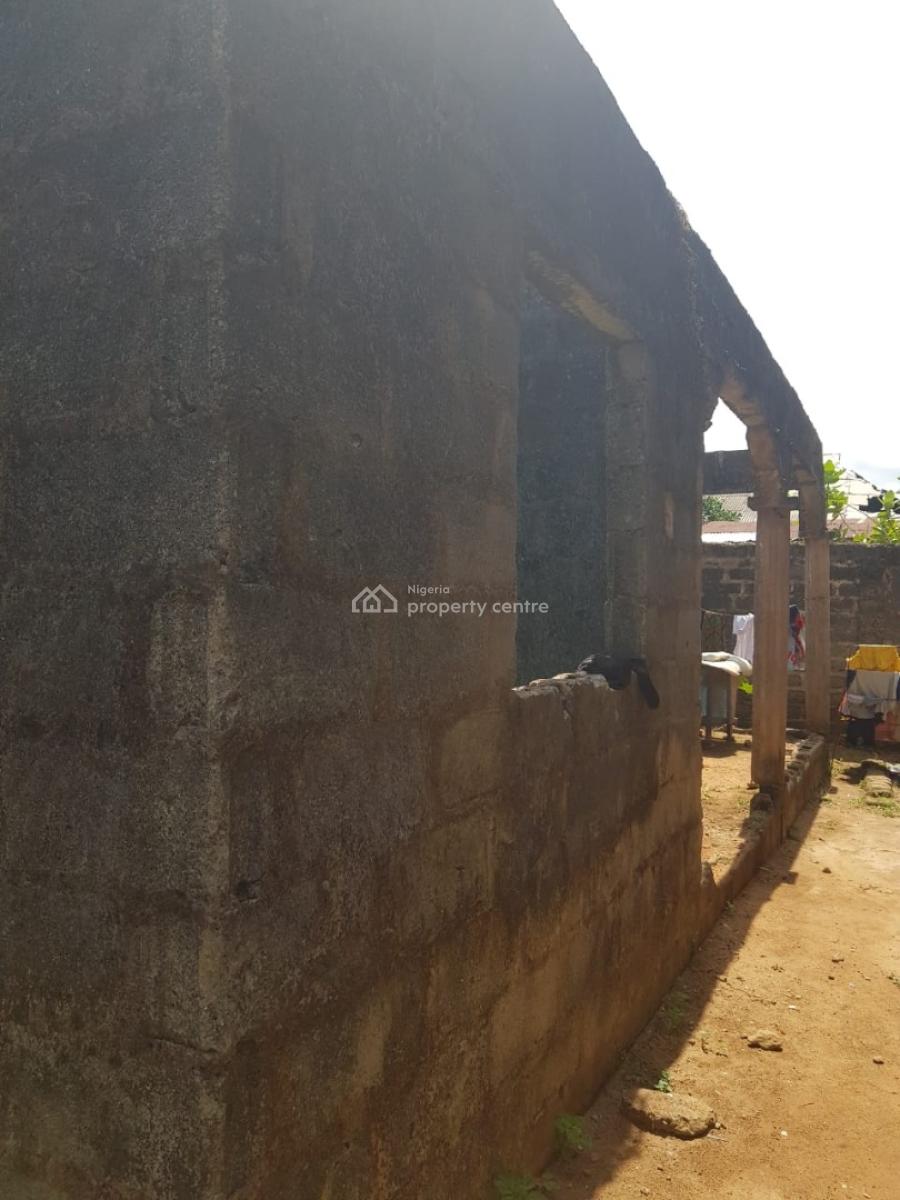 Land with Structure  Bungalow Measuring 950sqm Available at Agbowa, Itun, Agbowa, Ikorodu, Lagos, Detached Duplex for Sale