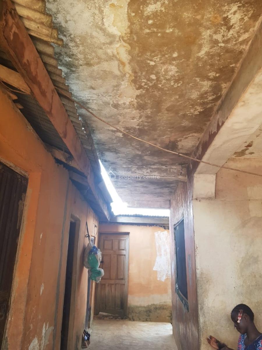 Land with Structure  Bungalow Measuring 950sqm Available at Agbowa, Itun, Agbowa, Ikorodu, Lagos, Detached Duplex for Sale