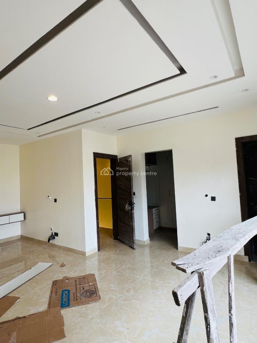 4 Bedroom Semi Detached with Bq, Ologolo, Lekki, Lagos, Semi-detached Duplex for Rent