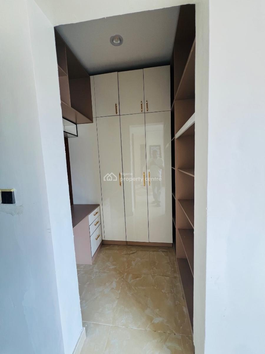 4 Bedroom Semi Detached with Bq, Ologolo, Lekki, Lagos, Semi-detached Duplex for Rent
