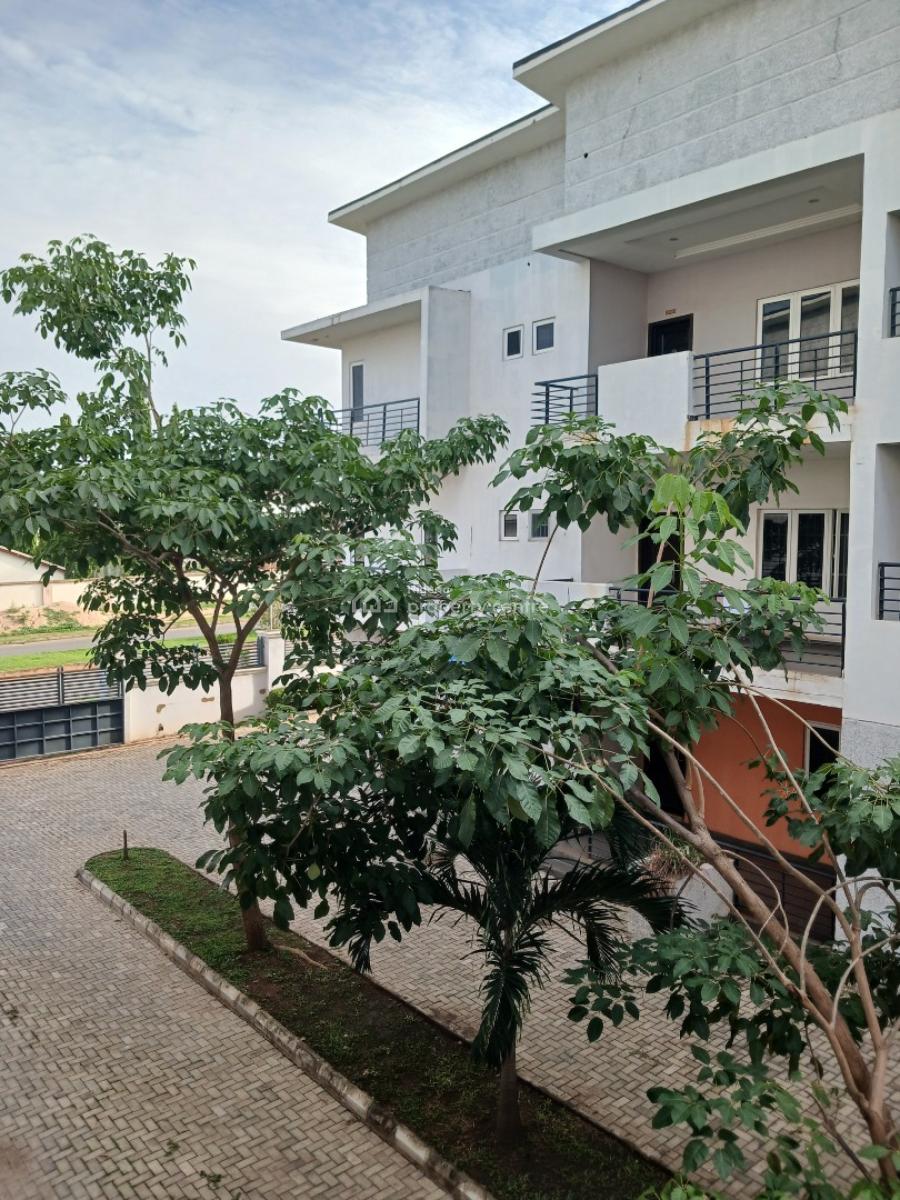 a Very Good Spacious & Serviced 2-bedroom Flat, Diplomatic Zone., Katampe Extension, Katampe, Abuja, Flat / Apartment for Rent