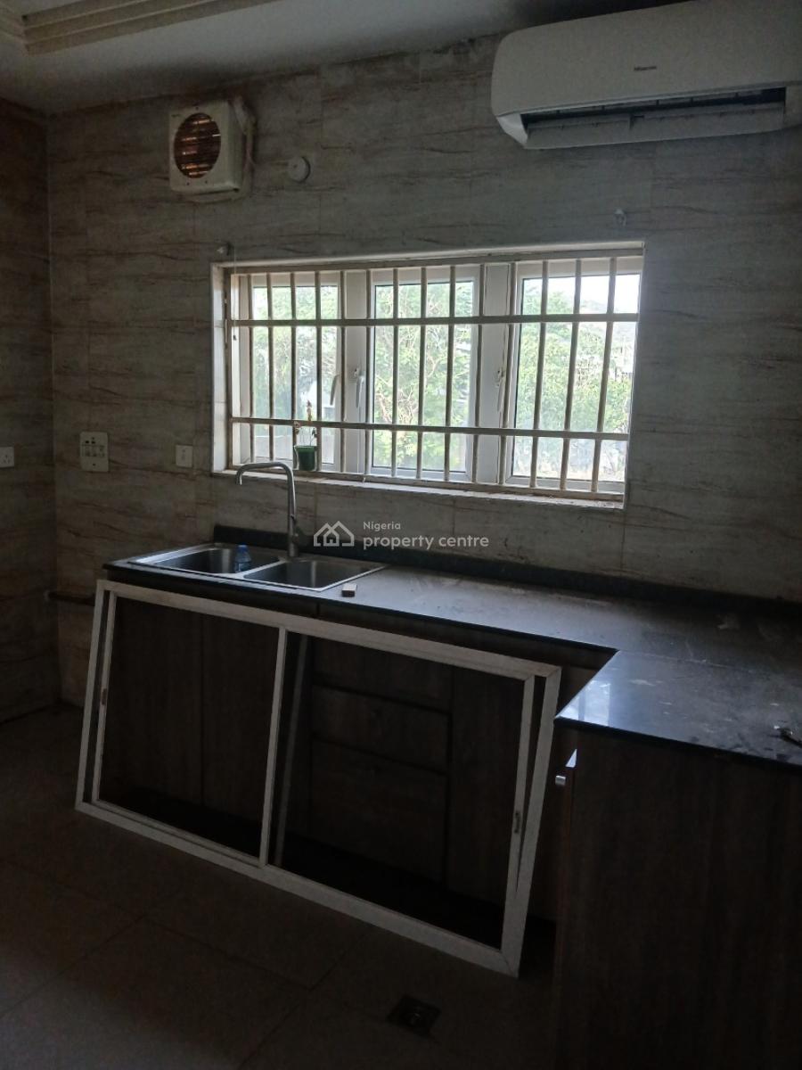 a Very Good Spacious & Serviced 2-bedroom Flat, Diplomatic Zone., Katampe Extension, Katampe, Abuja, Flat / Apartment for Rent