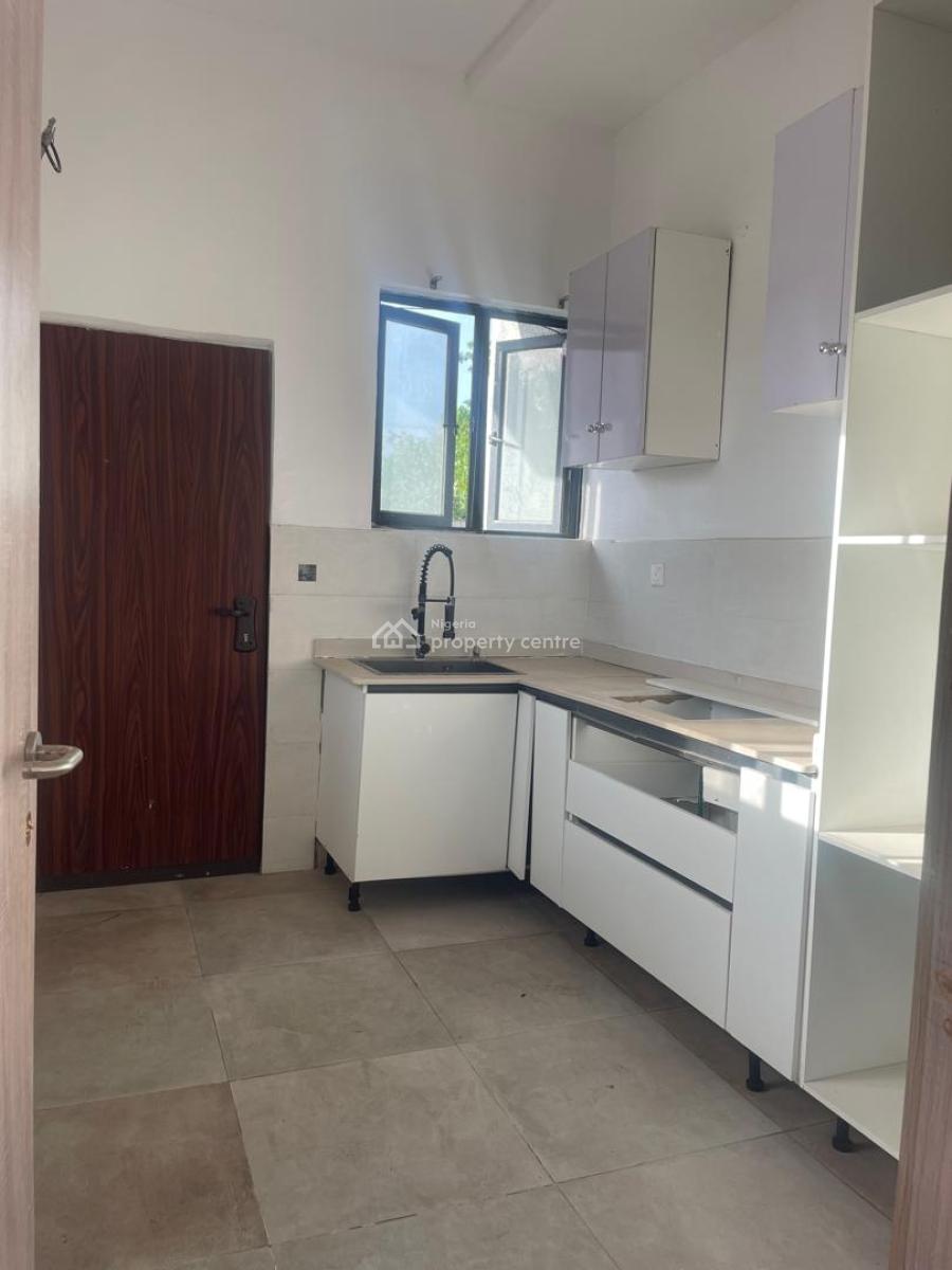 Specious 2 Bedrooms, Chevron, Lekki, Lagos, Flat / Apartment for Rent