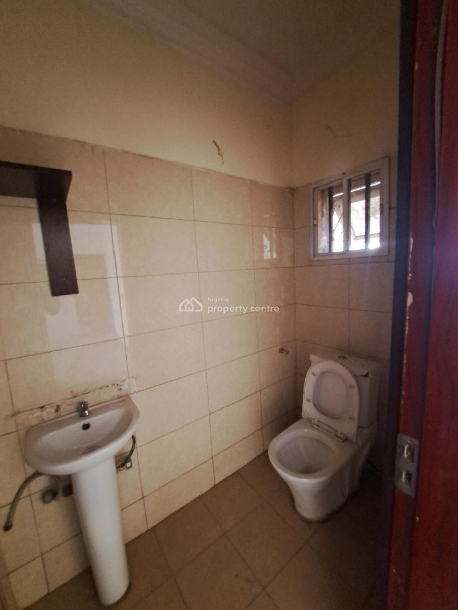 Spacious 3bedroom Flat on The First Floor, Durumi, Durumi, Abuja, Flat / Apartment for Rent