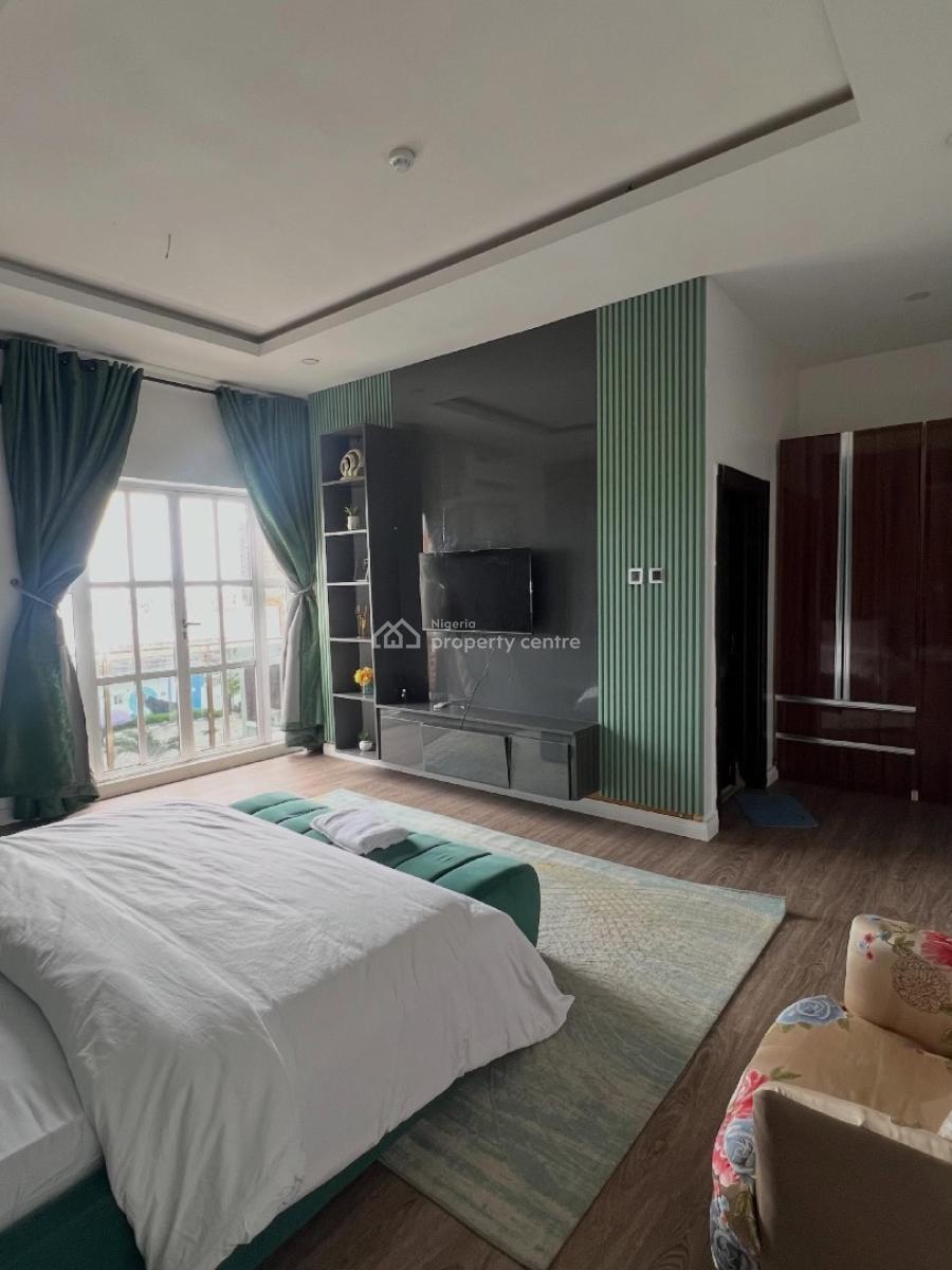 Well Built 3 Bedroom Apartment with En-suite Rooms, Lekki Right, Lekki Phase 1, Lekki, Lagos, Flat / Apartment for Rent