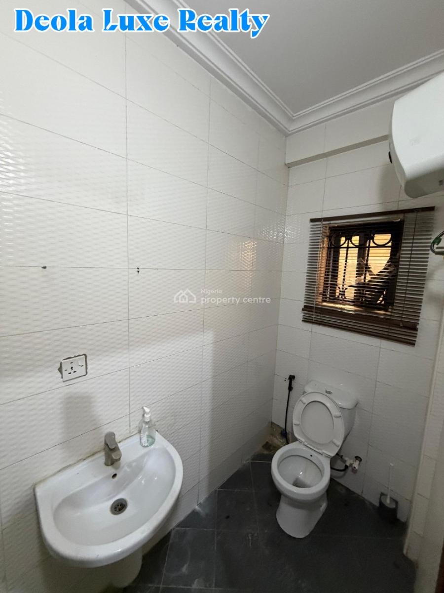 a Nice and Fully Serviced 1 Bedroom Apartment with a Pool, Very Close to Four Point Hotel, Oniru, Victoria Island (vi), Lagos, Mini Flat (room and Parlour) for Rent