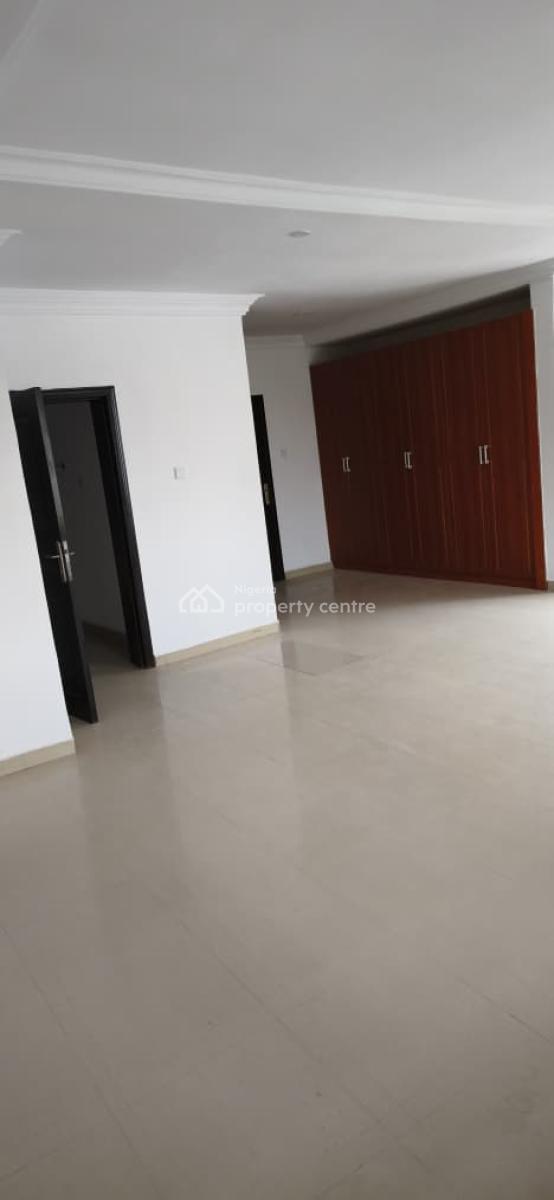 5-bedroom Semi-detached Duplex with 2 Bqs, Lekki Phase 1, Lekki, Lagos, Semi-detached Duplex for Rent