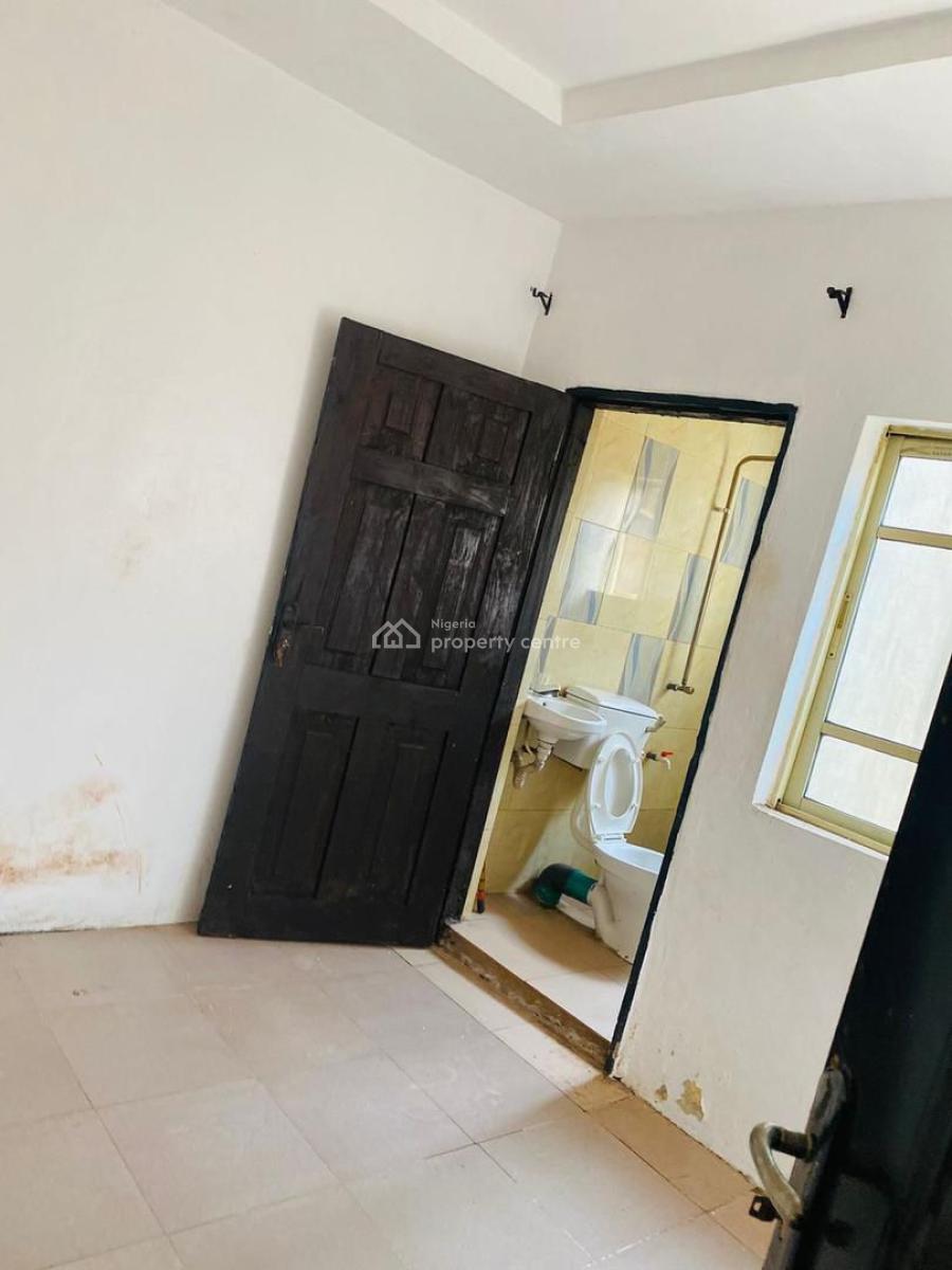 Decent Room and Parlor Self Contain, Harmony Ojurin, Ibadan, Oyo, Flat / Apartment for Rent