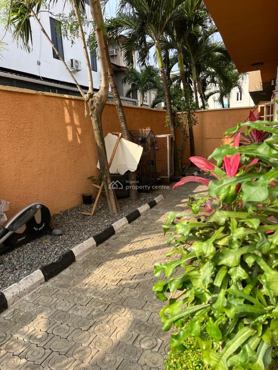Lovely 4 Bedroom Semi Detached  House 2 Sitting Room, Large Fitted Kit, Wole Olateju Crescent By Marcopolo Restaurant Off Admiralty Lekki Phas, Lekki Phase 1, Lekki, Lagos, Semi-detached Duplex for Sale