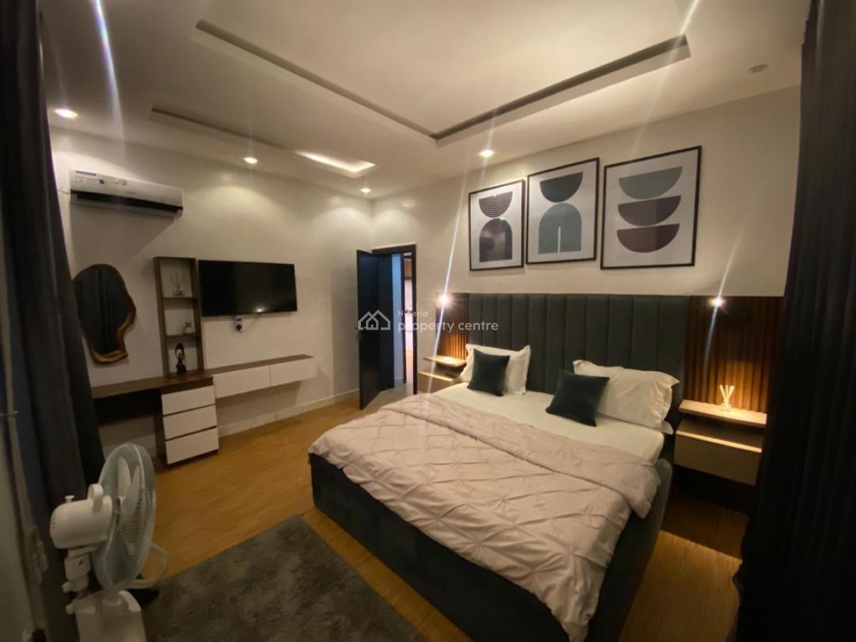 Exclusive Fully Furnished One Bedroom Apartment(mini Flat), Adekunle,yaba,lagos, Adekunle, Yaba, Lagos, Mini Flat (room and Parlour) for Sale