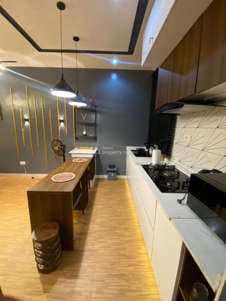 Exclusive Fully Furnished One Bedroom Apartment(mini Flat), Adekunle,yaba,lagos, Adekunle, Yaba, Lagos, Mini Flat (room and Parlour) for Sale