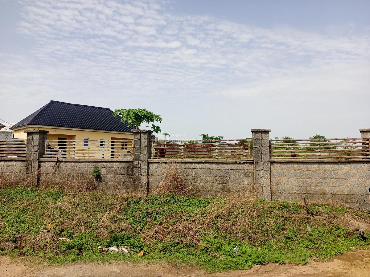 Conner Piece Land Measuring 1,400sqm, Sauka New Site, Lugbe District, Abuja, Residential Land for Sale