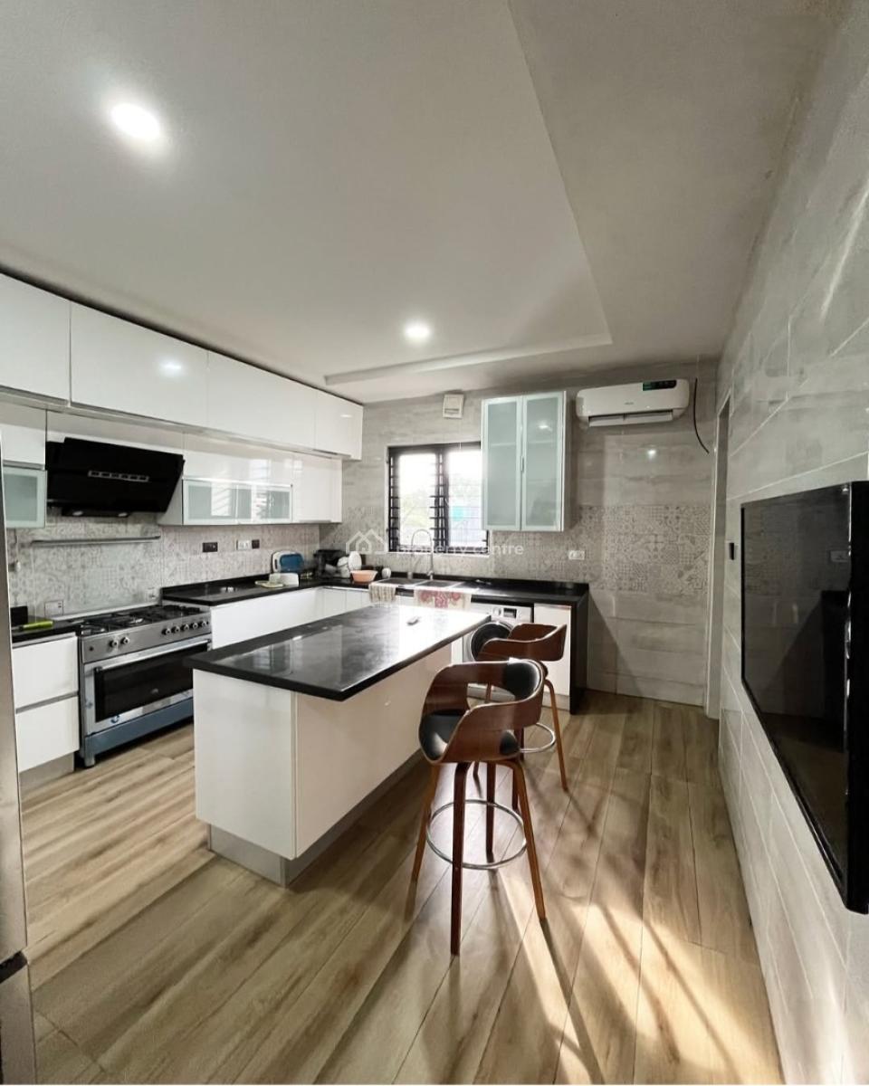 Luxury 3 Bedrooms Penthouse with Bq, Old Ikoyi, Ikoyi, Lagos, Flat / Apartment for Rent