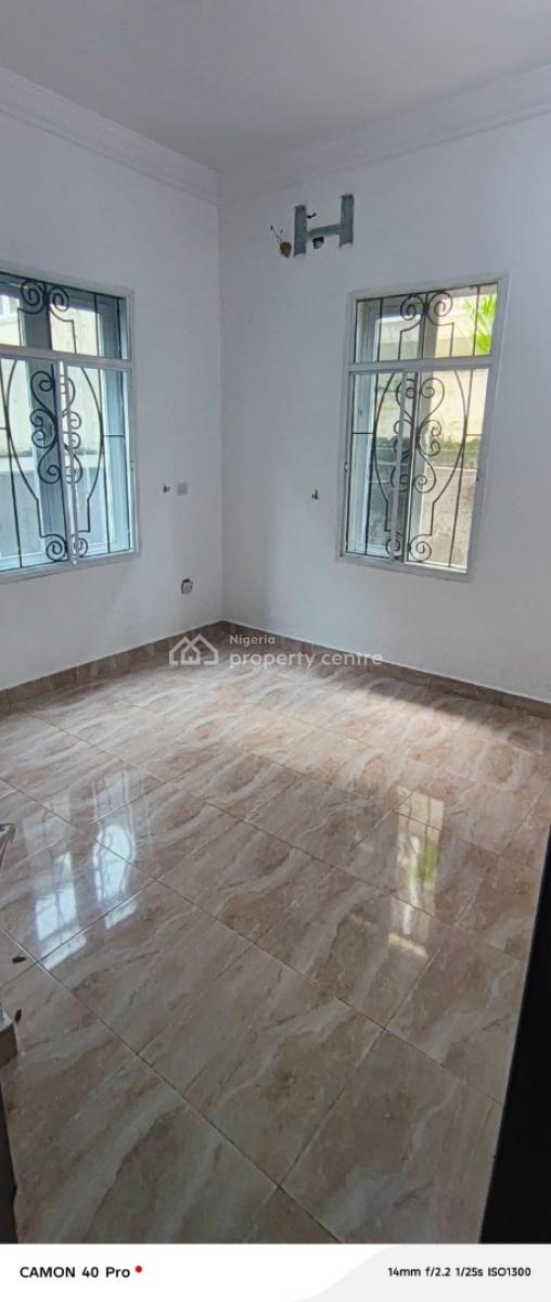 a Room Shared Apartment, Canal West, Osapa, Lekki, Lagos, Self Contain (single Rooms) for Rent