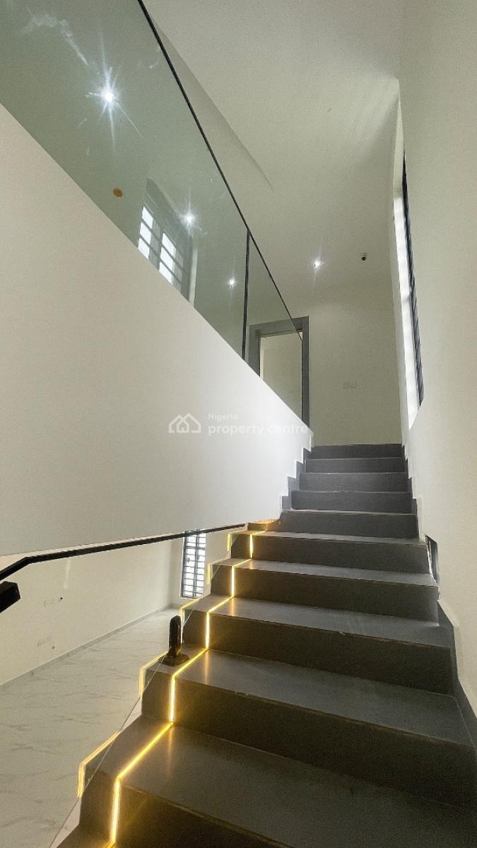 Fully Detached, 2 Story, Lux 5 Bdr  Dplx  + Roof Top Terrace + Bq, Peaceful Estate in Mobile Road at, Ikota, Lekki, Lagos, Detached Duplex for Sale