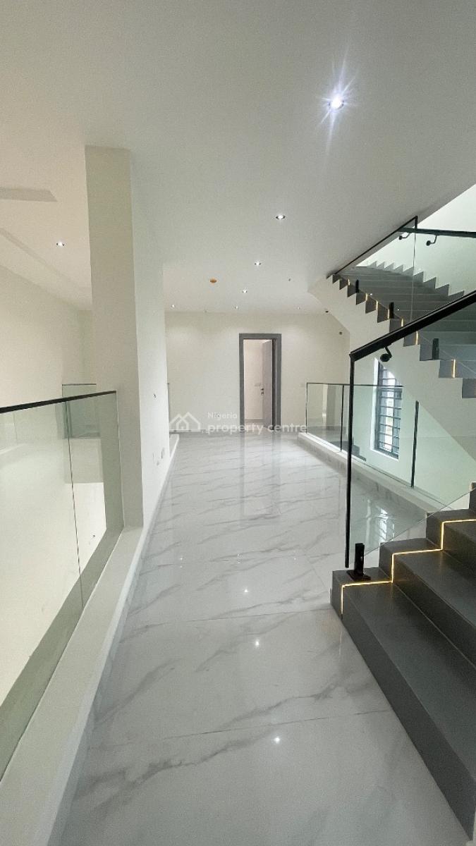 Fully Detached, 2 Story, Lux 5 Bdr  Dplx  + Roof Top Terrace + Bq, Peaceful Estate in Mobile Road at, Ikota, Lekki, Lagos, Detached Duplex for Sale