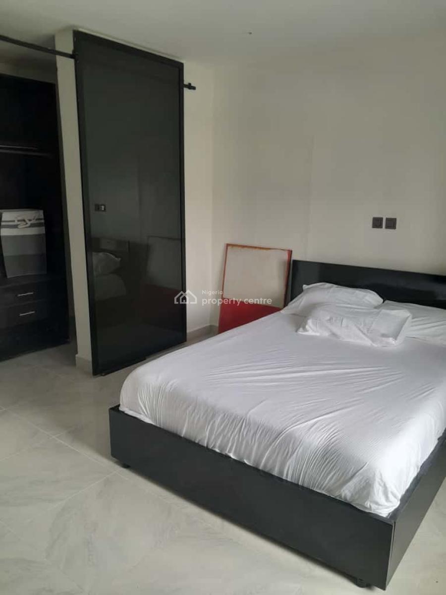 2 Bedroom Unfurnished Apartment, Lekki Phase 1, Lekki, Lagos, Flat / Apartment for Rent