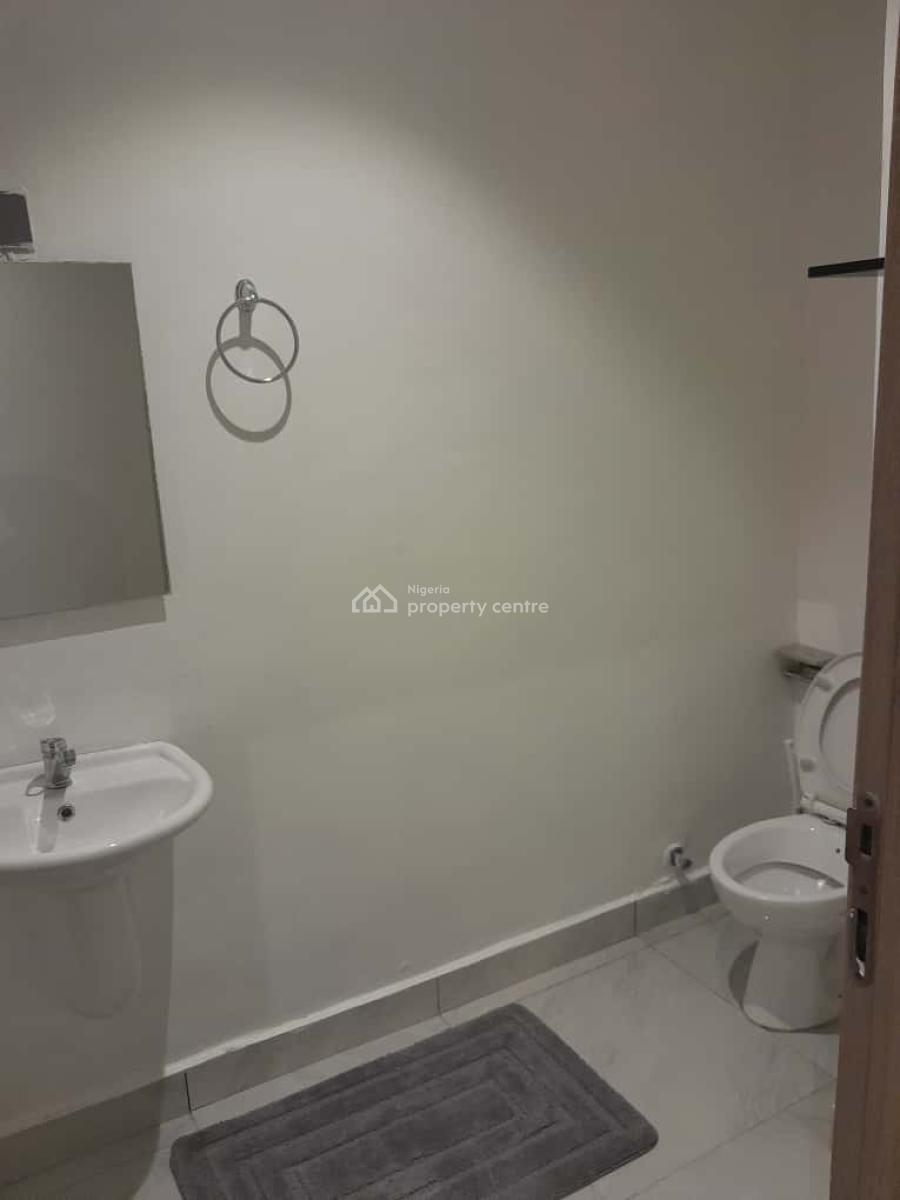 2 Bedroom Unfurnished Apartment, Lekki Phase 1, Lekki, Lagos, Flat / Apartment for Rent