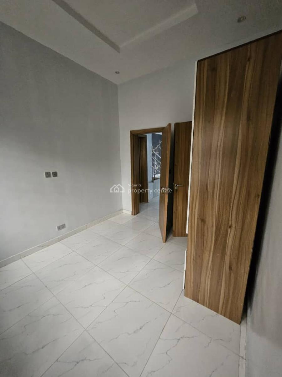 Super Distress 4bedroom Semi Detached Duplex with Bq, Ikota Villa, Lekki Lagos Nigeria, Ikota, Lekki, Lagos, Semi-detached Duplex for Sale