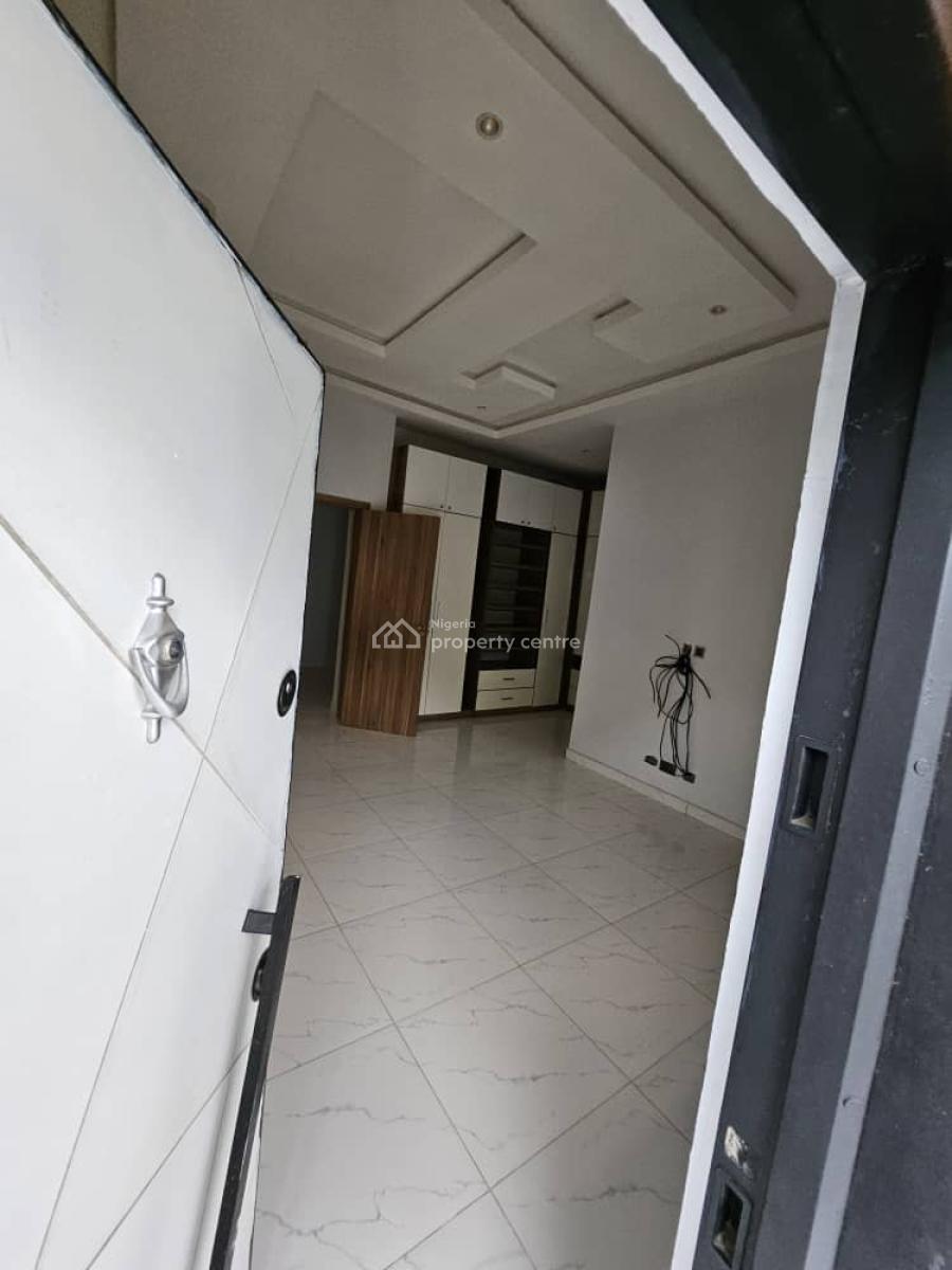 Super Distress 4bedroom Semi Detached Duplex with Bq, Ikota Villa, Lekki Lagos Nigeria, Ikota, Lekki, Lagos, Semi-detached Duplex for Sale