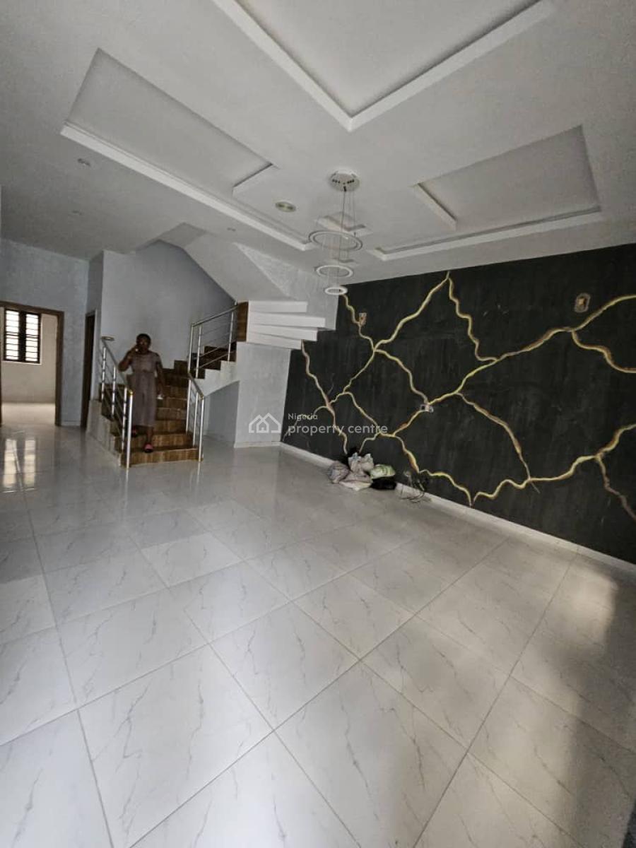 Super Distress 4bedroom Semi Detached Duplex with Bq, Ikota Villa, Lekki Lagos Nigeria, Ikota, Lekki, Lagos, Semi-detached Duplex for Sale