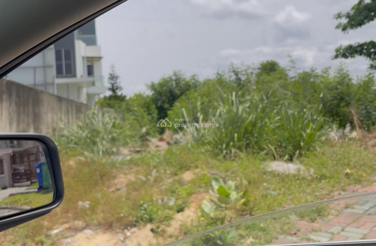 Discount / Distress 1000sqm Ready to Build Land in a Luxury Estate, Lekki Phase 1, Lekki, Lagos, Residential Land for Sale