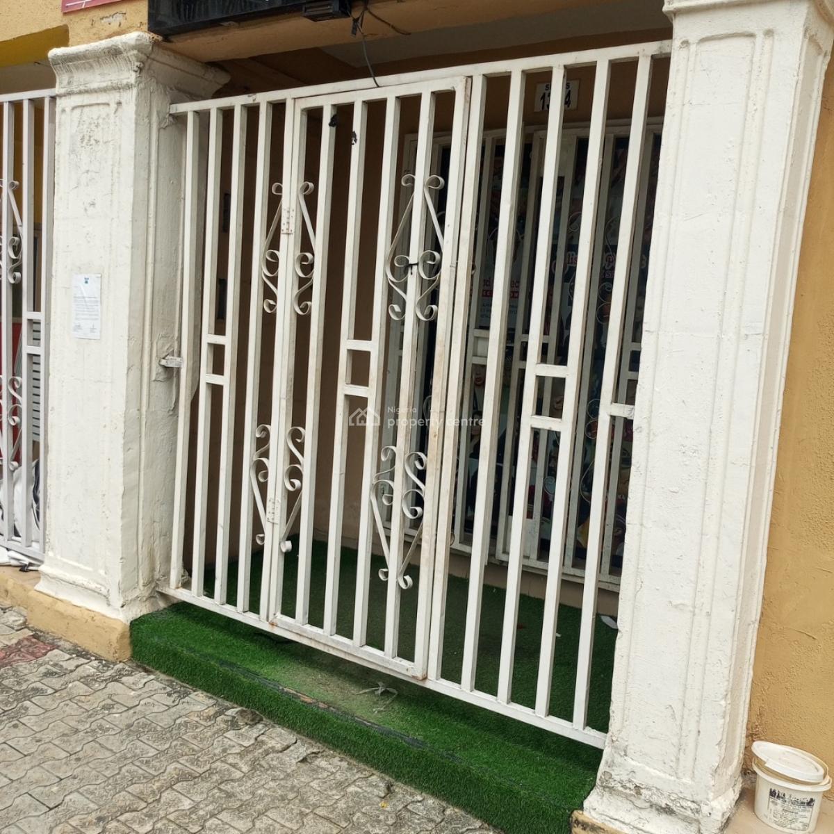 Spacious and Sharp Shop, Ado Road, Ajah, Lagos, Shop for Rent