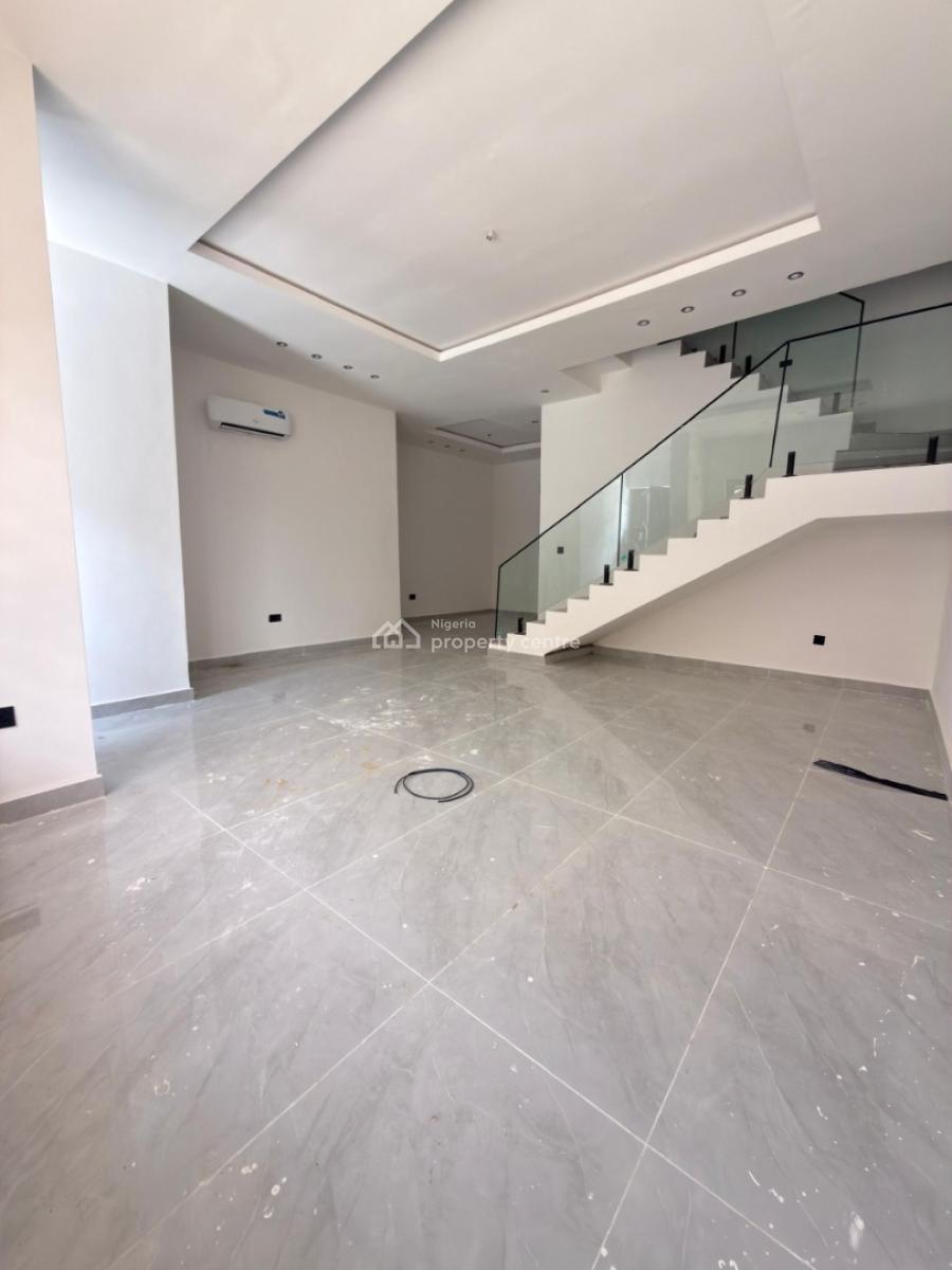 Newly Built 3 Bedroom Maisonette with Bq, Lekki Phase 1, Lekki, Lagos, House for Rent