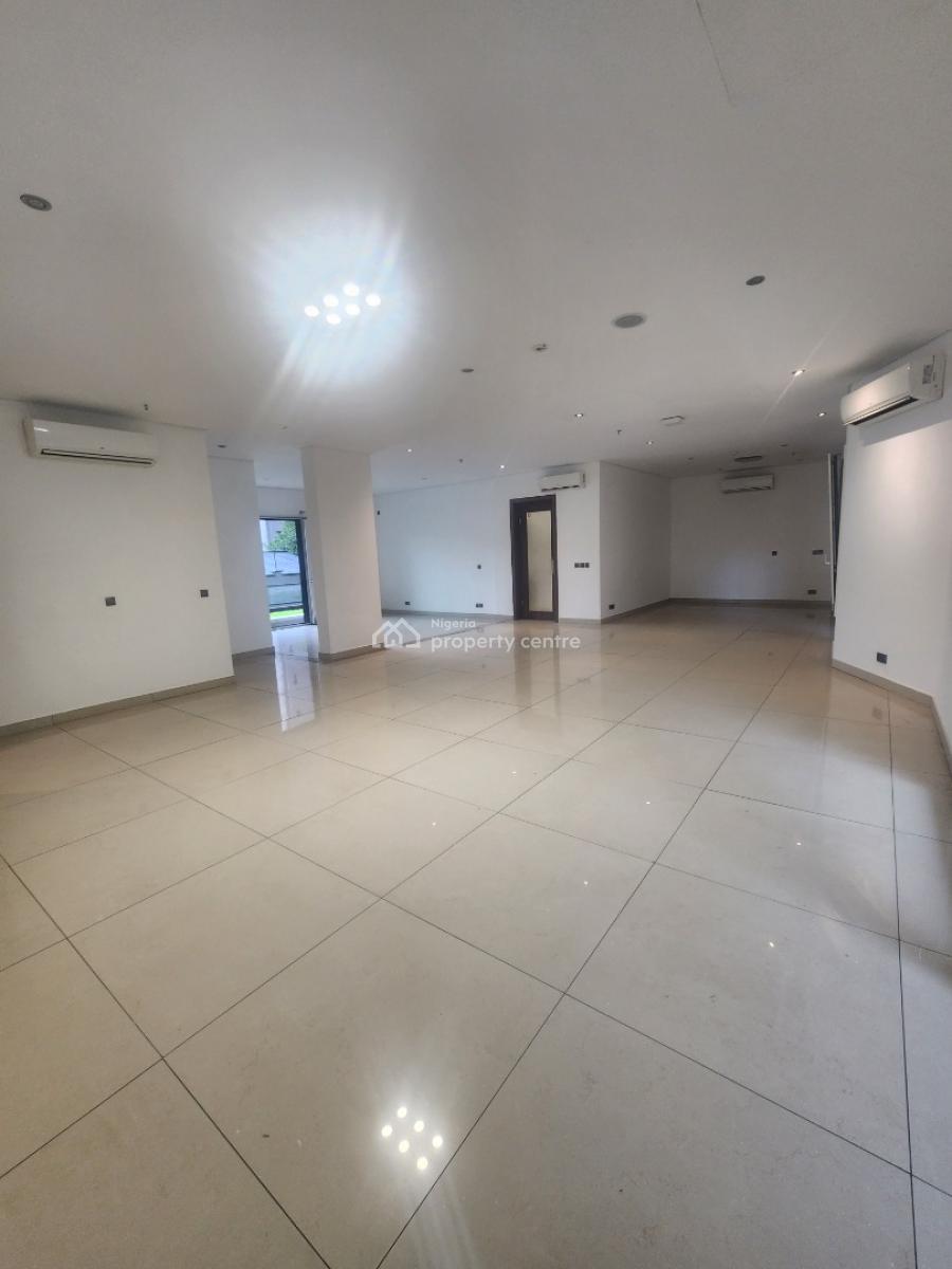 Luxury 3 Bedroom Flat with Bq and Private Garden, Old Ikoyi, Ikoyi, Lagos, Flat / Apartment for Rent