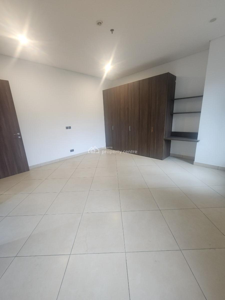 Luxury 3 Bedroom Flat with Bq and Private Garden, Old Ikoyi, Ikoyi, Lagos, Flat / Apartment for Rent