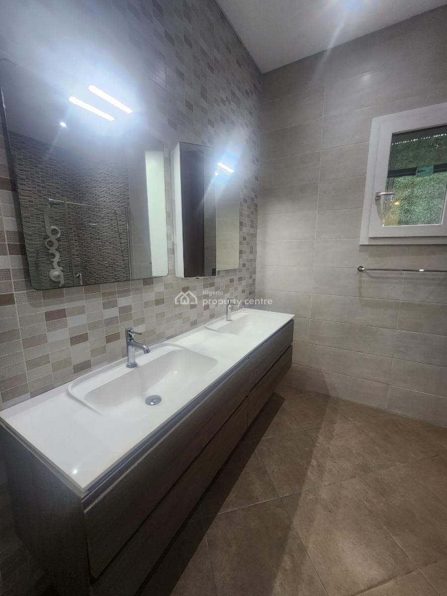 Luxury 3 Bedroom Flat with Bq and Private Garden, Old Ikoyi, Ikoyi, Lagos, Flat / Apartment for Rent