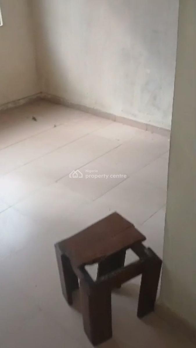 3 Bedroom Apartment in an Estate, Off College Road, Ogba, Ikeja, Lagos, Flat / Apartment for Rent