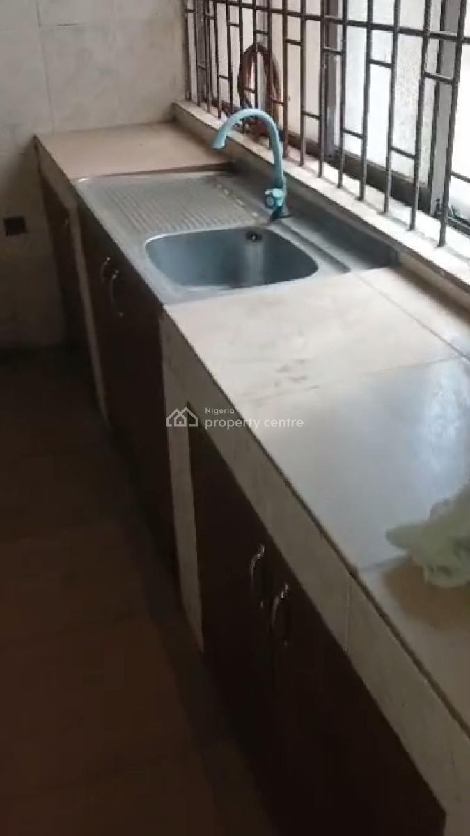 3 Bedroom Apartment in an Estate, Off College Road, Ogba, Ikeja, Lagos, Flat / Apartment for Rent