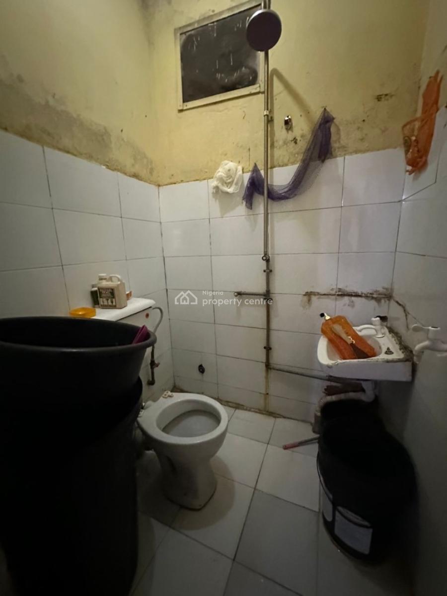 a Clean Self Contain in a Serene Environment, 6th Avenue, Gwarinpa, Abuja, Self Contain (single Rooms) for Rent